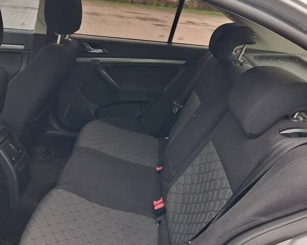 Серый Шкода Октавия, объемом двигателя 1.98 л и пробегом 220 тыс. км за 5450 $, фото 10 на Automoto.ua