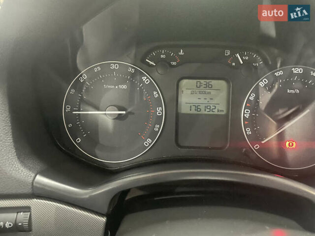 Сірий Шкода Октавія, об'ємом двигуна 1.98 л та пробігом 176 тис. км за 6999 $, фото 5 на Automoto.ua
