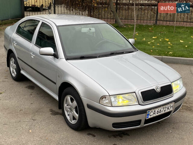 Серый Шкода Октавия, объемом двигателя 1.6 л и пробегом 275 тыс. км за 5500 $, фото 4 на Automoto.ua