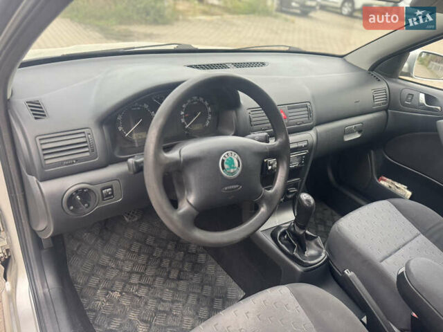 Серый Шкода Октавия, объемом двигателя 1.6 л и пробегом 235 тыс. км за 5299 $, фото 21 на Automoto.ua