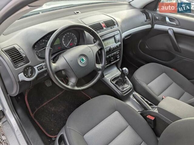 Сірий Шкода Октавія, об'ємом двигуна 1.6 л та пробігом 177 тис. км за 7250 $, фото 22 на Automoto.ua
