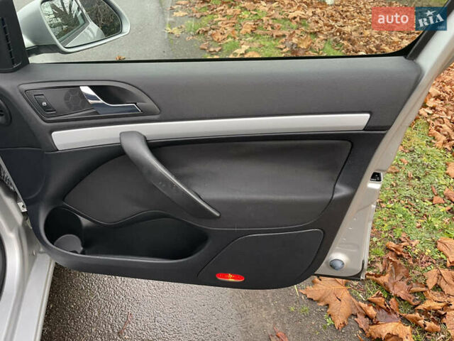Сірий Шкода Октавія, об'ємом двигуна 1.6 л та пробігом 233 тис. км за 6359 $, фото 52 на Automoto.ua