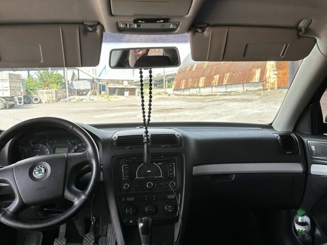 Серый Шкода Октавия, объемом двигателя 1.6 л и пробегом 224 тыс. км за 6800 $, фото 10 на Automoto.ua