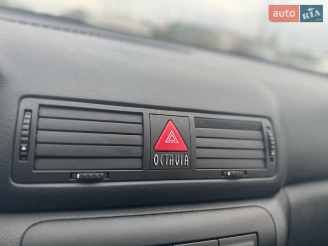 Серый Шкода Октавия, объемом двигателя 1.6 л и пробегом 235 тыс. км за 5299 $, фото 24 на Automoto.ua