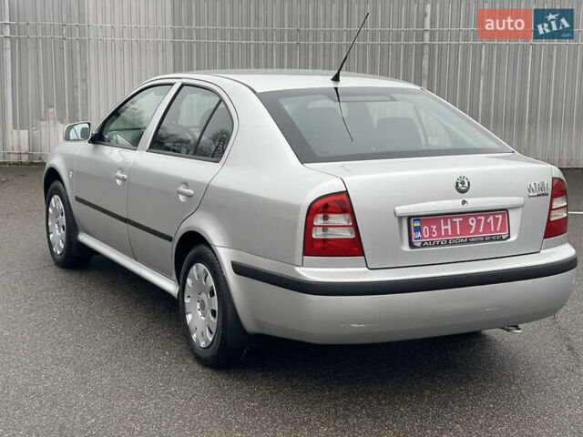 Сірий Шкода Октавія, об'ємом двигуна 1.6 л та пробігом 238 тис. км за 5999 $, фото 3 на Automoto.ua