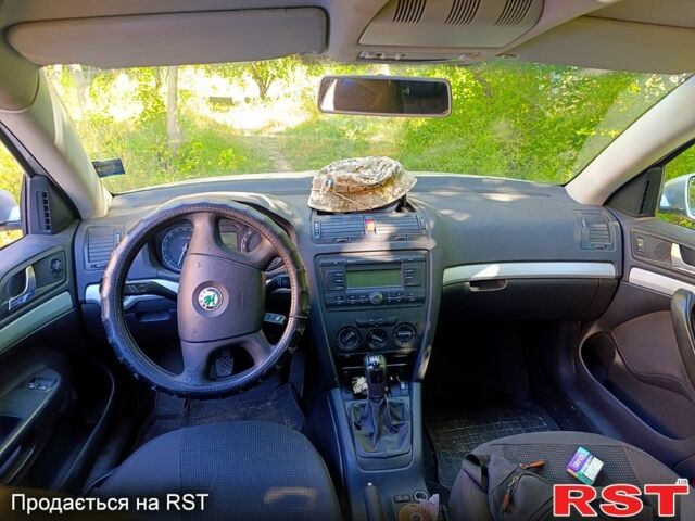 Серый Шкода Октавия, объемом двигателя 1.9 л и пробегом 408 тыс. км за 5700 $, фото 11 на Automoto.ua