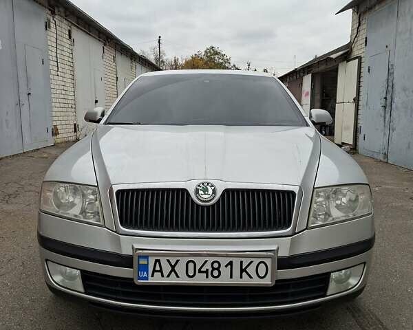 Серый Шкода Октавия, объемом двигателя 1.8 л и пробегом 291 тыс. км за 4600 $, фото 4 на Automoto.ua