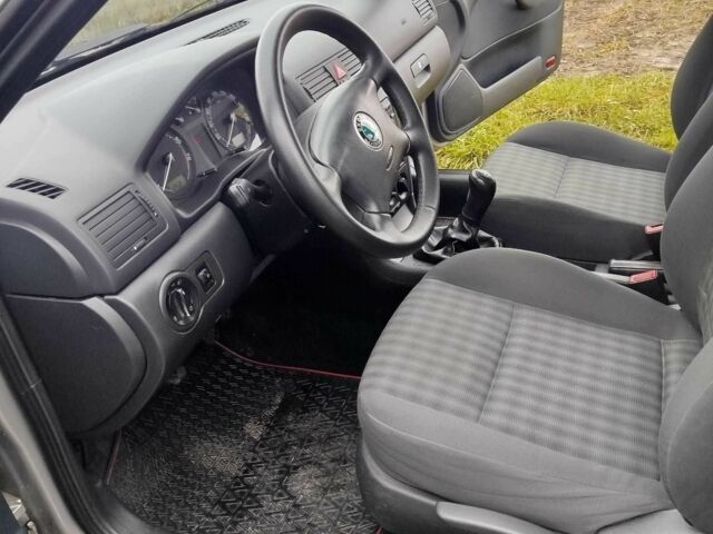 Серый Шкода Октавия, объемом двигателя 1.6 л и пробегом 210 тыс. км за 6800 $, фото 9 на Automoto.ua