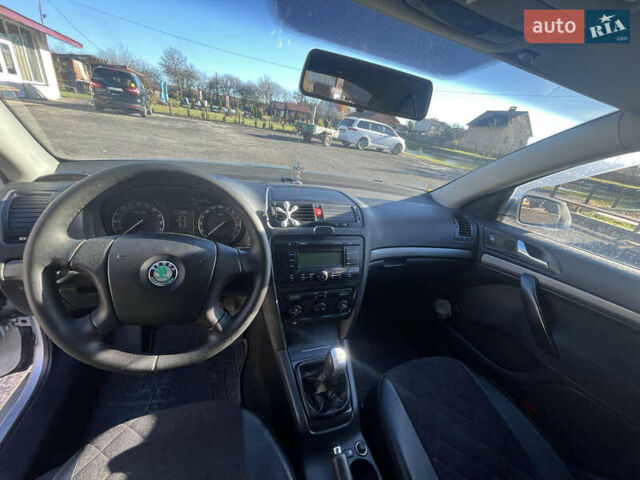 Серый Шкода Октавия, объемом двигателя 1.9 л и пробегом 238 тыс. км за 5800 $, фото 12 на Automoto.ua