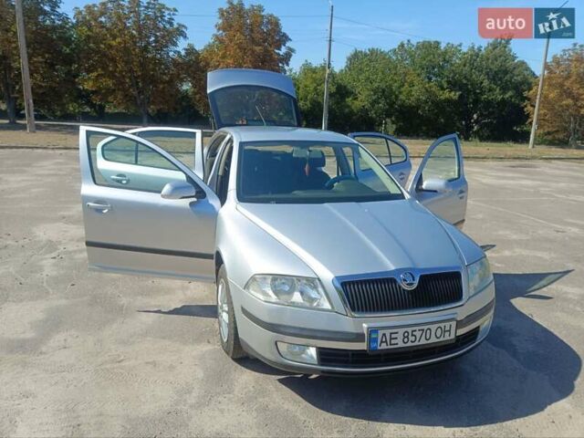 Серый Шкода Октавия, объемом двигателя 1.6 л и пробегом 160 тыс. км за 8200 $, фото 4 на Automoto.ua