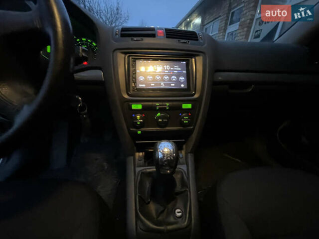 Сірий Шкода Октавія, об'ємом двигуна 1.97 л та пробігом 190 тис. км за 5800 $, фото 20 на Automoto.ua