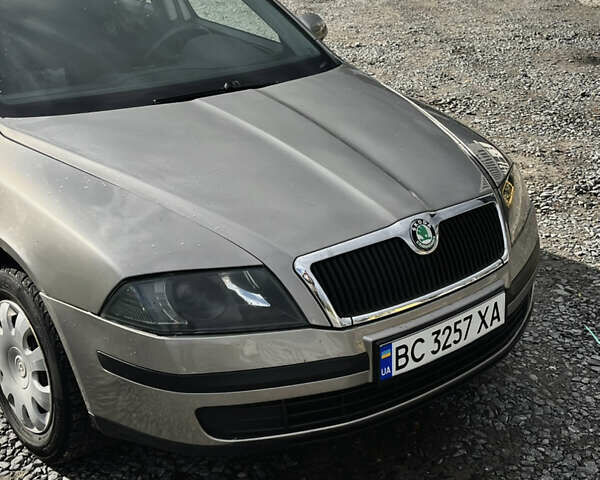 Шкода Октавия 2008 в Львове на Automoto.ua Серый Шкода Октавия, объемом двигателя 1.9 л и пробегом 210 тыс. км за 4400 $, фото 1 на Automoto.ua