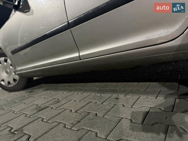 Серый Шкода Октавия, объемом двигателя 1.9 л и пробегом 300 тыс. км за 2850 $, фото 7 на Automoto.ua