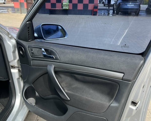 Сірий Шкода Октавія, об'ємом двигуна 1.6 л та пробігом 170 тис. км за 6500 $, фото 10 на Automoto.ua