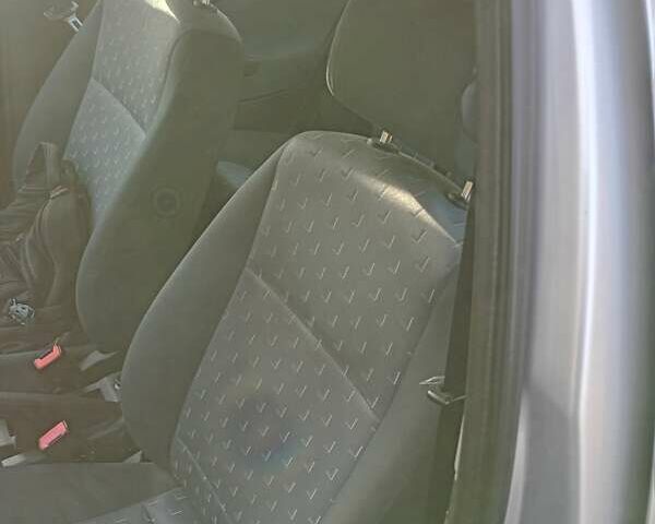 Сірий Шкода Октавія, об'ємом двигуна 1.6 л та пробігом 205 тис. км за 5700 $, фото 8 на Automoto.ua