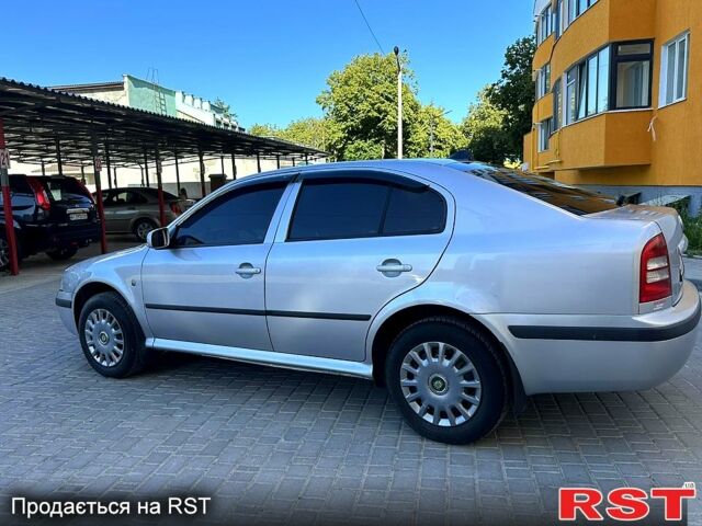 Шкода Октавия 2008 в Каменце-Подольском на Automoto.ua Серый Шкода Октавия, объемом двигателя 1.6 л и пробегом 175 тыс. км за 4700 $, фото 1 на Automoto.ua