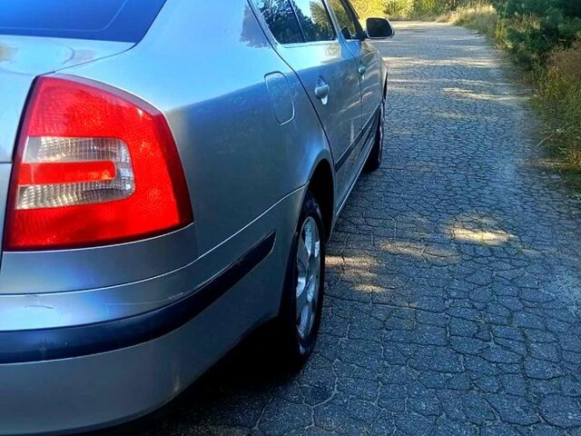 Сірий Шкода Октавія, об'ємом двигуна 2 л та пробігом 187 тис. км за 5800 $, фото 3 на Automoto.ua