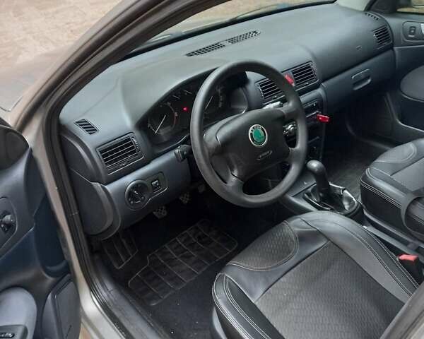 Серый Шкода Октавия, объемом двигателя 1.9 л и пробегом 308 тыс. км за 5200 $, фото 8 на Automoto.ua
