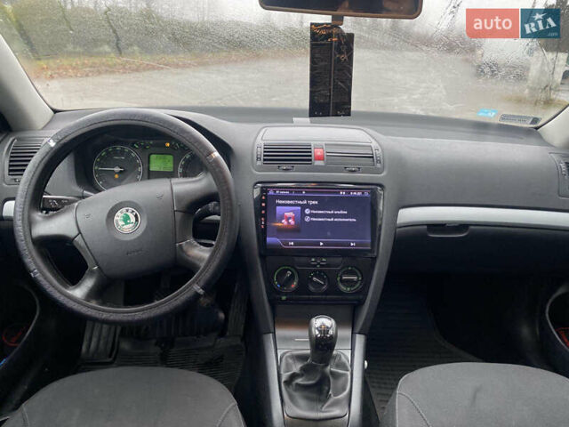 Серый Шкода Октавия, объемом двигателя 2 л и пробегом 250 тыс. км за 3150 $, фото 12 на Automoto.ua