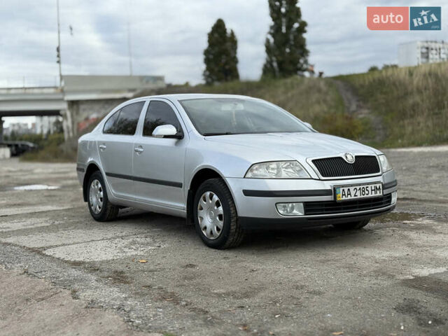 Серый Шкода Октавия, объемом двигателя 1.6 л и пробегом 260 тыс. км за 5200 $, фото 7 на Automoto.ua