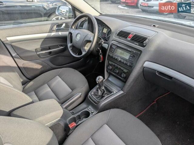 Сірий Шкода Октавія, об'ємом двигуна 1.6 л та пробігом 177 тис. км за 7250 $, фото 37 на Automoto.ua