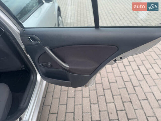 Серый Шкода Октавия, объемом двигателя 1.6 л и пробегом 235 тыс. км за 5299 $, фото 29 на Automoto.ua