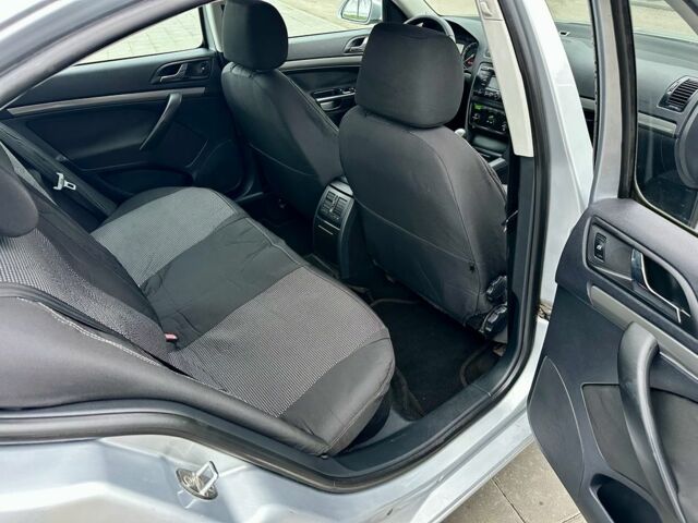 Серый Шкода Октавия, объемом двигателя 2 л и пробегом 285 тыс. км за 4999 $, фото 13 на Automoto.ua