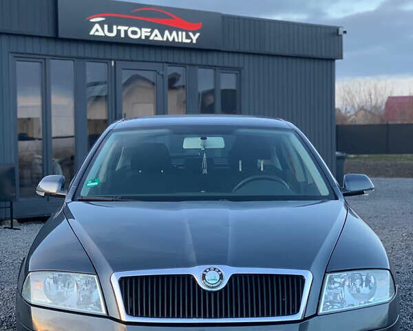 Серый Шкода Октавия, объемом двигателя 1.6 л и пробегом 193 тыс. км за 6300 $, фото 2 на Automoto.ua