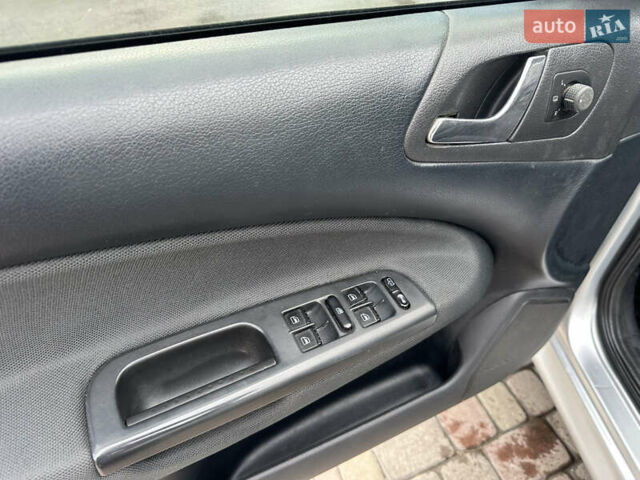 Серый Шкода Октавия, объемом двигателя 1.8 л и пробегом 217 тыс. км за 6200 $, фото 27 на Automoto.ua