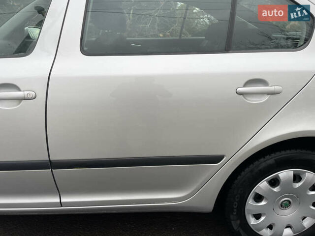 Сірий Шкода Октавія, об'ємом двигуна 1.6 л та пробігом 233 тис. км за 6359 $, фото 20 на Automoto.ua