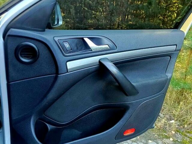 Сірий Шкода Октавія, об'ємом двигуна 2 л та пробігом 187 тис. км за 5800 $, фото 7 на Automoto.ua