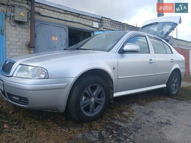 Серый Шкода Октавия, объемом двигателя 1.6 л и пробегом 153 тыс. км за 6500 $, фото 1 на Automoto.ua