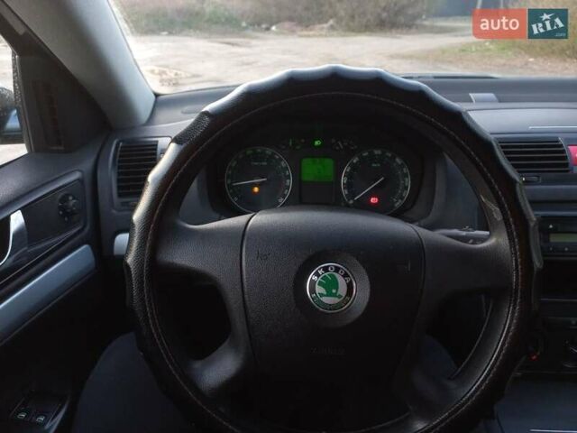 Серый Шкода Октавия, объемом двигателя 1.4 л и пробегом 152 тыс. км за 5600 $, фото 15 на Automoto.ua