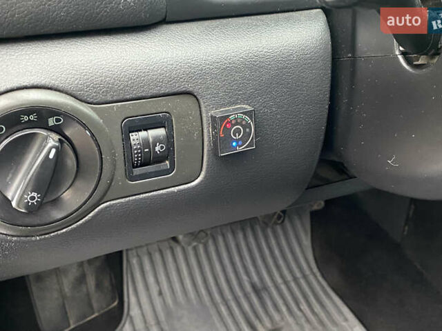 Серый Шкода Октавия, объемом двигателя 1.6 л и пробегом 275 тыс. км за 5500 $, фото 21 на Automoto.ua