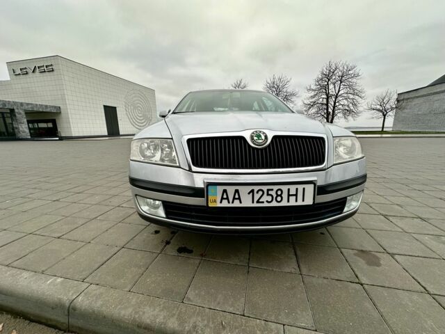 Серый Шкода Октавия, объемом двигателя 2 л и пробегом 285 тыс. км за 4999 $, фото 2 на Automoto.ua