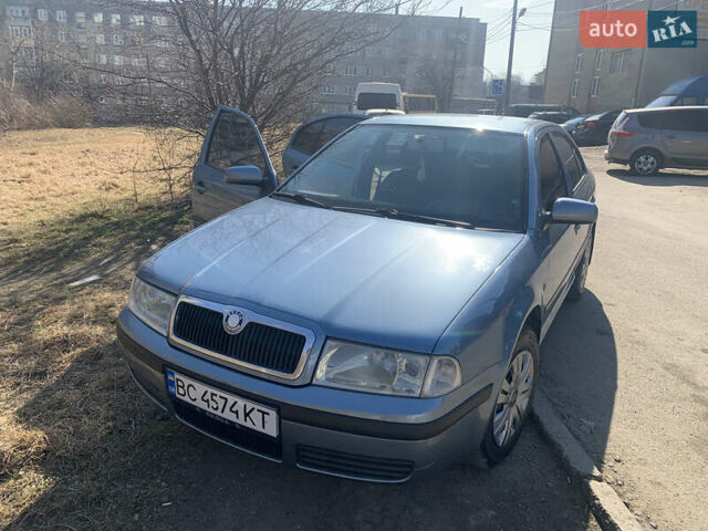 Серый Шкода Октавия, объемом двигателя 1.6 л и пробегом 259 тыс. км за 6000 $, фото 2 на Automoto.ua