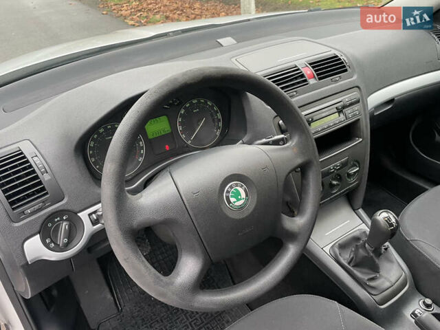 Сірий Шкода Октавія, об'ємом двигуна 1.6 л та пробігом 233 тис. км за 6359 $, фото 32 на Automoto.ua