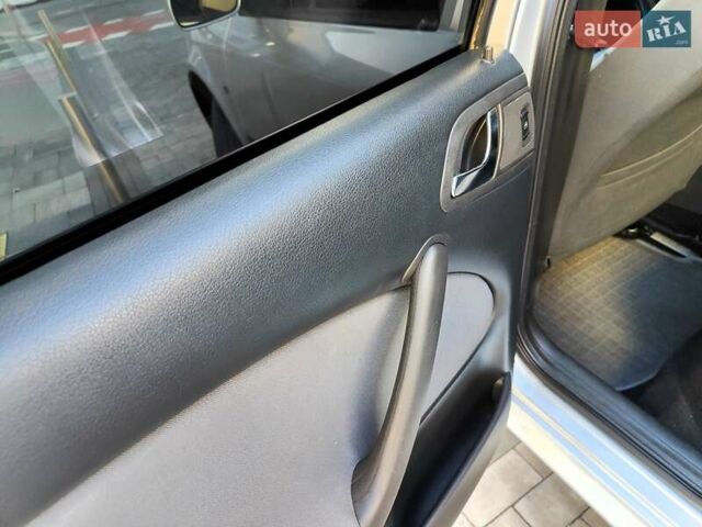Сірий Шкода Октавія, об'ємом двигуна 1.6 л та пробігом 282 тис. км за 4490 $, фото 42 на Automoto.ua