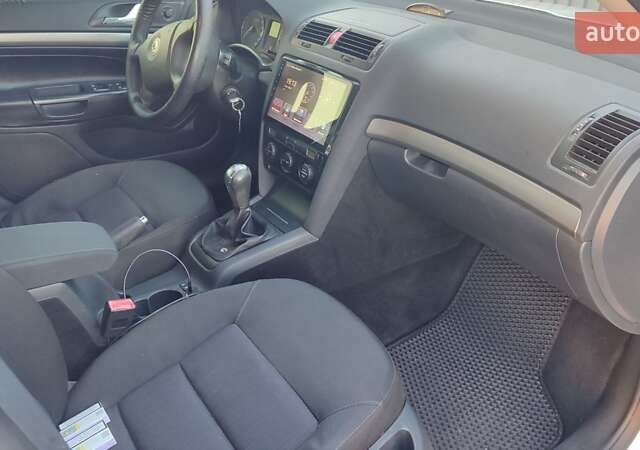 Сірий Шкода Октавія, об'ємом двигуна 1.6 л та пробігом 354 тис. км за 4999 $, фото 10 на Automoto.ua