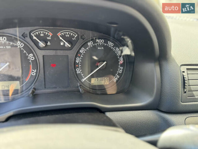 Серый Шкода Октавия, объемом двигателя 1.6 л и пробегом 172 тыс. км за 6200 $, фото 31 на Automoto.ua