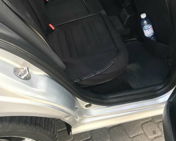 Серый Шкода Октавия, объемом двигателя 1.9 л и пробегом 332 тыс. км за 5200 $, фото 9 на Automoto.ua