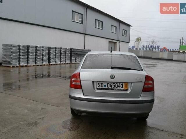 Серый Шкода Октавия, объемом двигателя 1.6 л и пробегом 157 тыс. км за 6200 $, фото 47 на Automoto.ua