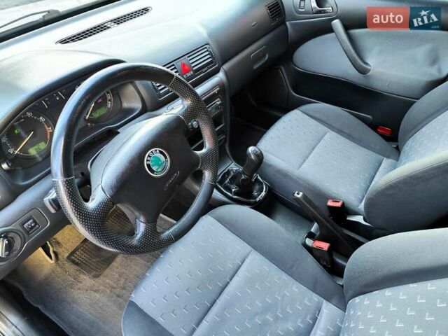 Сірий Шкода Октавія, об'ємом двигуна 1.6 л та пробігом 282 тис. км за 4490 $, фото 34 на Automoto.ua