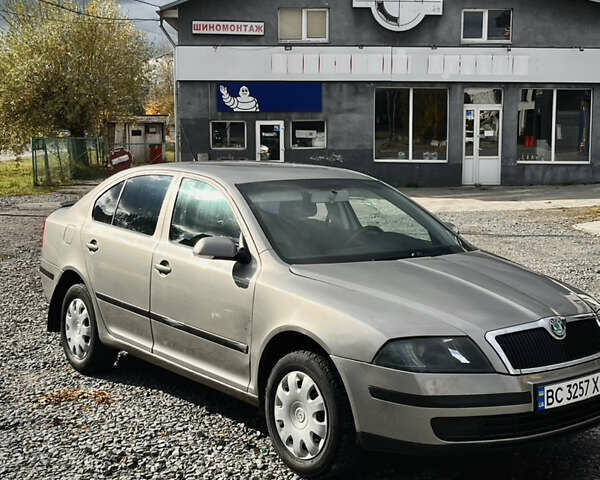 Шкода Октавия 2008 в Львове на Automoto.ua Серый Шкода Октавия, объемом двигателя 1.9 л и пробегом 210 тыс. км за 4400 $, фото 8 на Automoto.ua