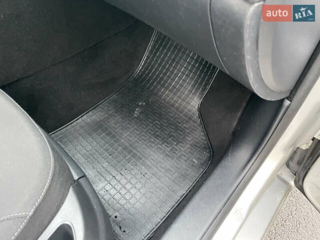 Сірий Шкода Октавія, об'ємом двигуна 1.6 л та пробігом 233 тис. км за 6359 $, фото 56 на Automoto.ua