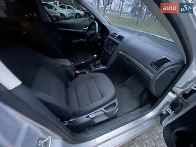 Сірий Шкода Октавія, об'ємом двигуна 1.97 л та пробігом 190 тис. км за 5800 $, фото 16 на Automoto.ua
