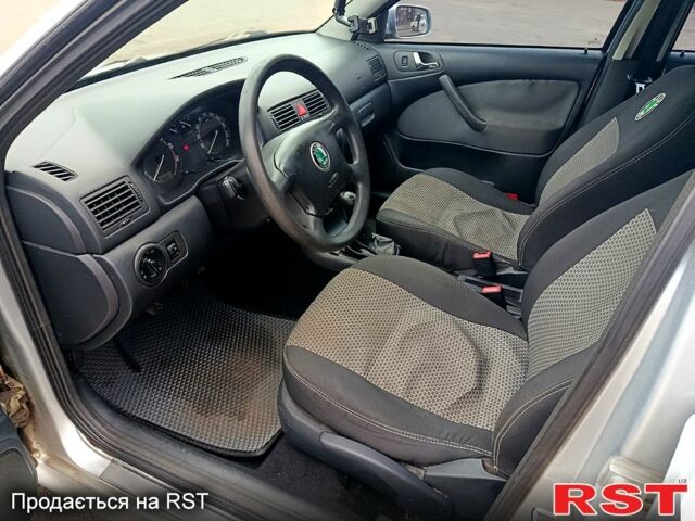 Сірий Шкода Октавія, об'ємом двигуна 1.6 л та пробігом 0 тис. км за 4999 $, фото 8 на Automoto.ua