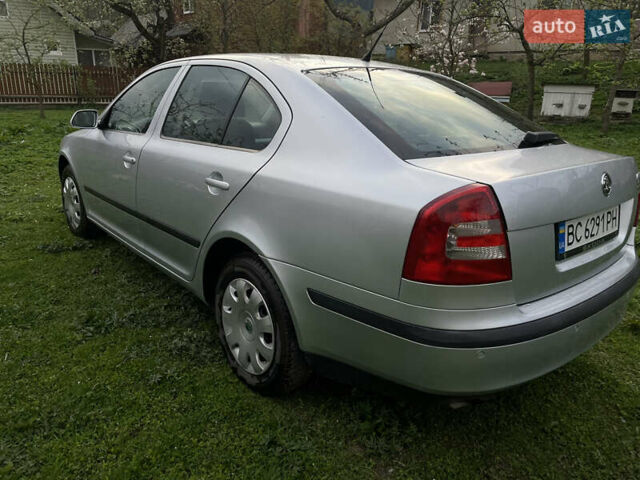Серый Шкода Октавия, объемом двигателя 1.8 л и пробегом 169 тыс. км за 5900 $, фото 2 на Automoto.ua