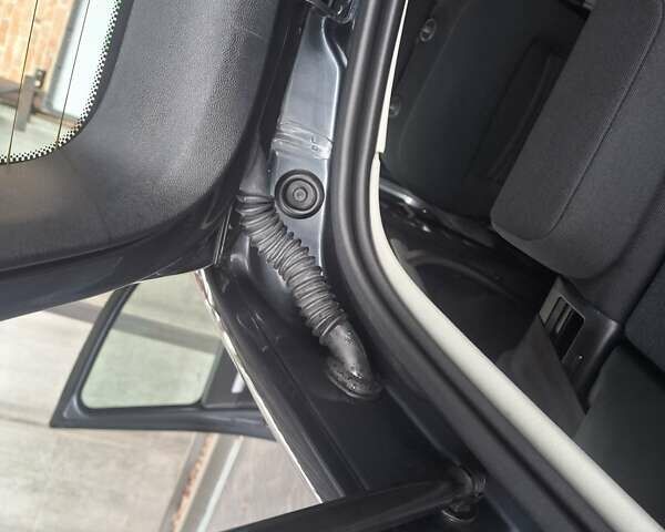 Сірий Шкода Октавія, об'ємом двигуна 1.6 л та пробігом 139 тис. км за 7990 $, фото 92 на Automoto.ua