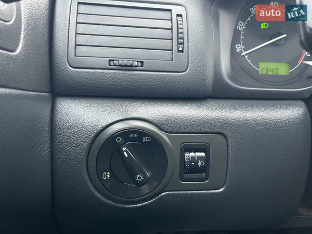 Сірий Шкода Октавія, об'ємом двигуна 1.6 л та пробігом 238 тис. км за 5999 $, фото 16 на Automoto.ua